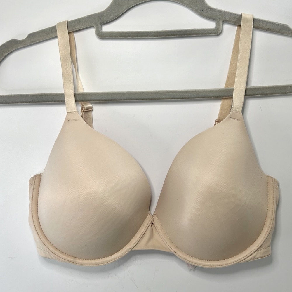 Victoria’s Secret Pink Wear Everywhere T-Shirt Neutral Cream Tan Bra 34DD